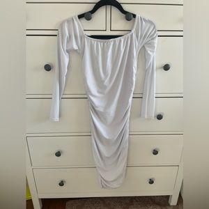 NWT - PrettyLittleThing Bodycon Off-the-shoulder Dress - SIZE 2